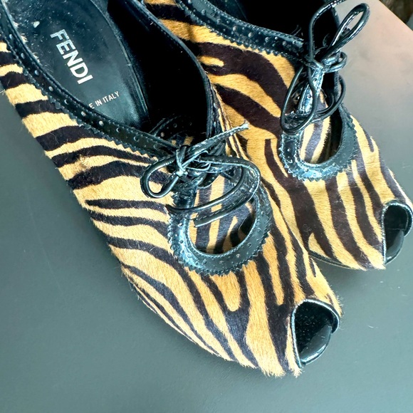 Fendi Zebra Print pony hair Size 7 1/2 - Picture 11 of 15